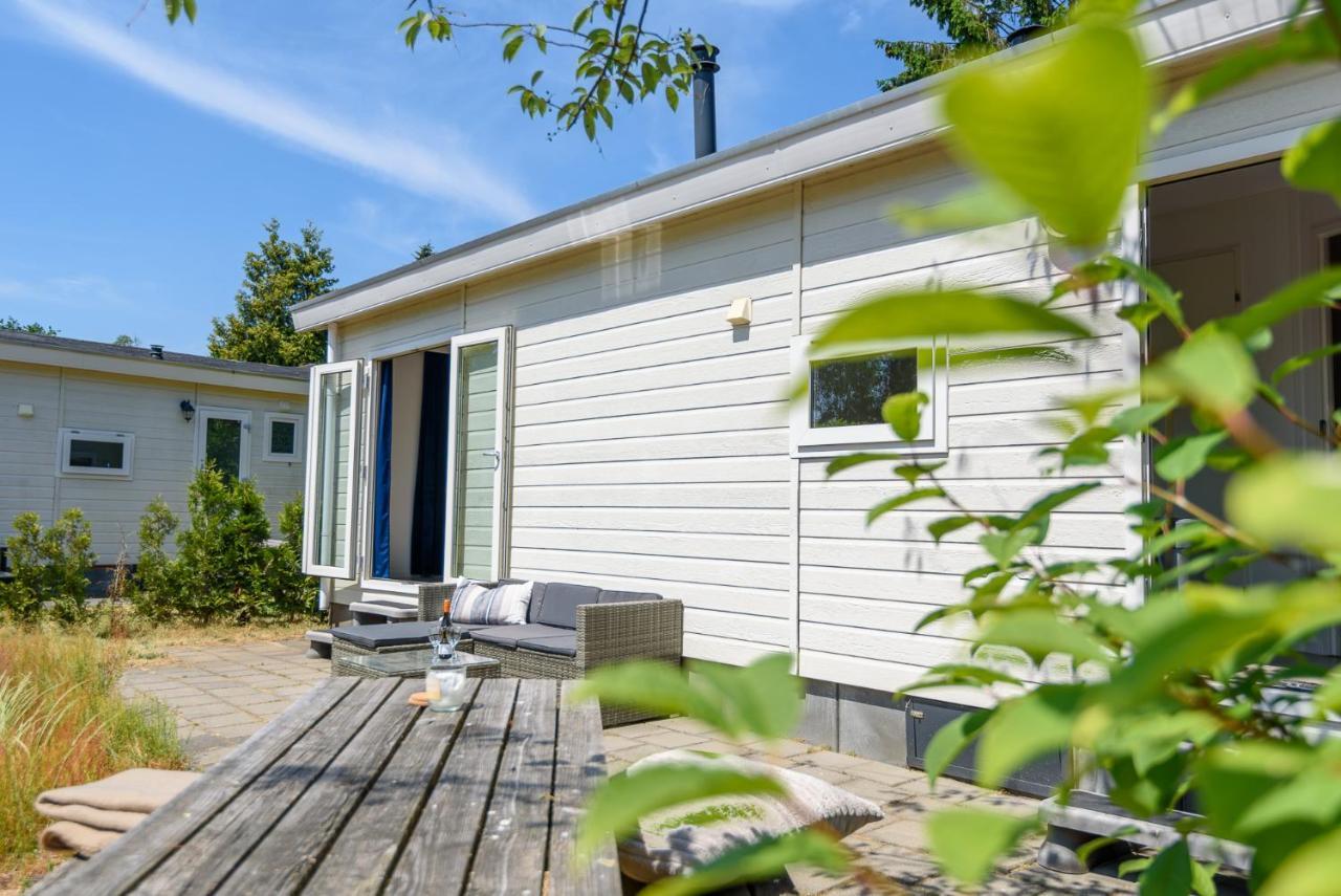 Rustig Gelegen Gezellig Chalet Op De Veluwe Putten Eksteriør billede